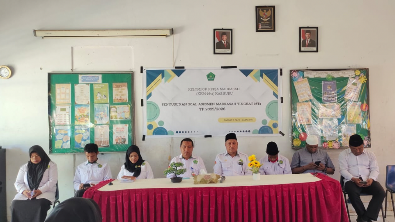 Ketua KKM MTs Buru Tekankan Profesionalisme Guru dalam Penyusunan Soal Ujian Madrasah